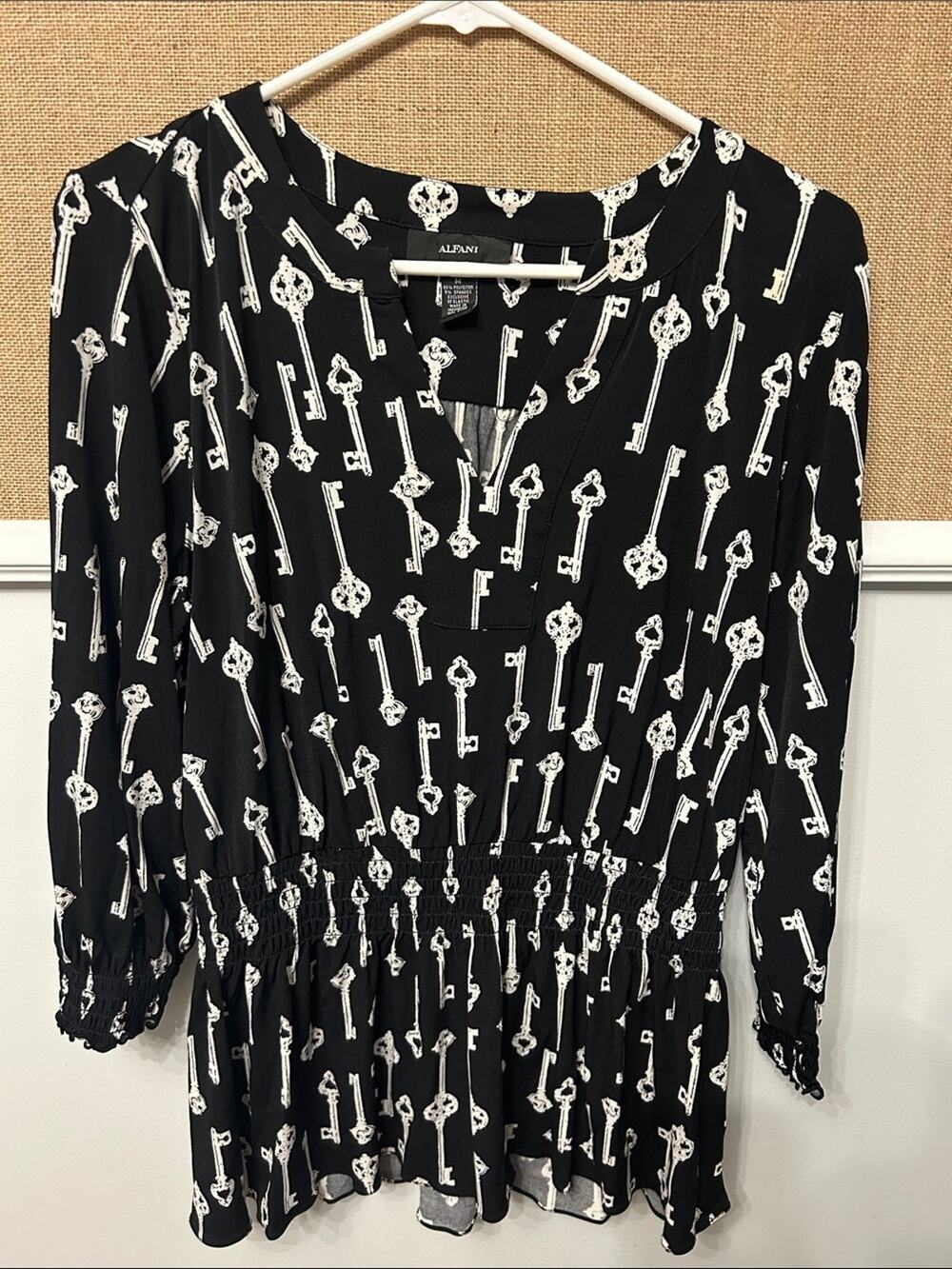 Alfani Black and White Key-Print Peplum Top